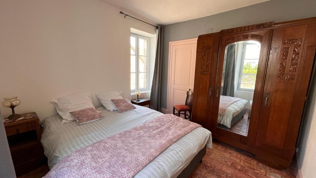 Chez Loulou - La Suite Lainsecq Bagian luar foto